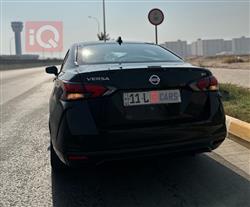 نيسان فيرسا